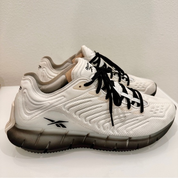 Reebok Zig Kinetica 'True Grey' Sneakers - Picture 5 of 8